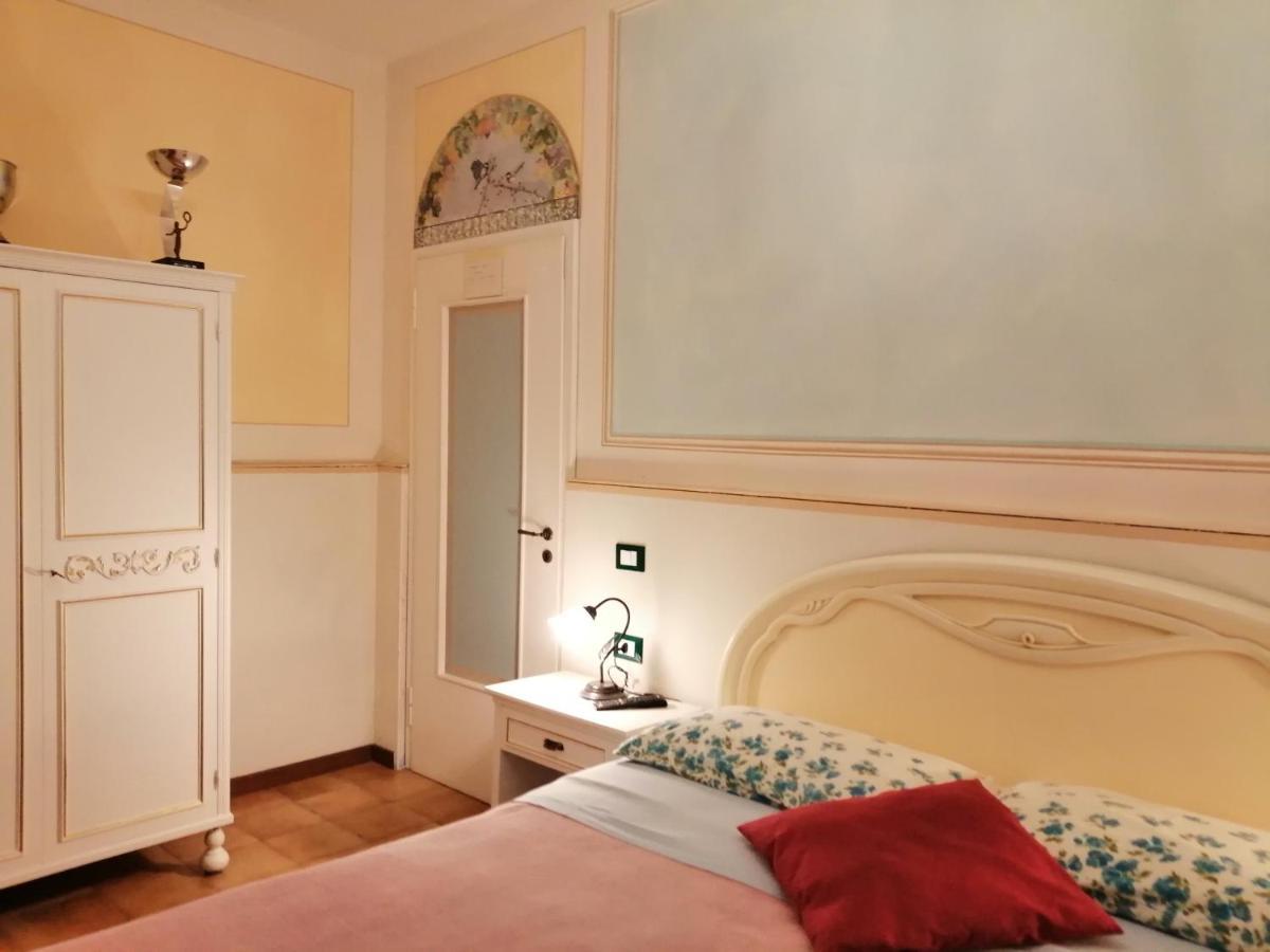B&B San Nicola Serramazzoni Kültér fotó