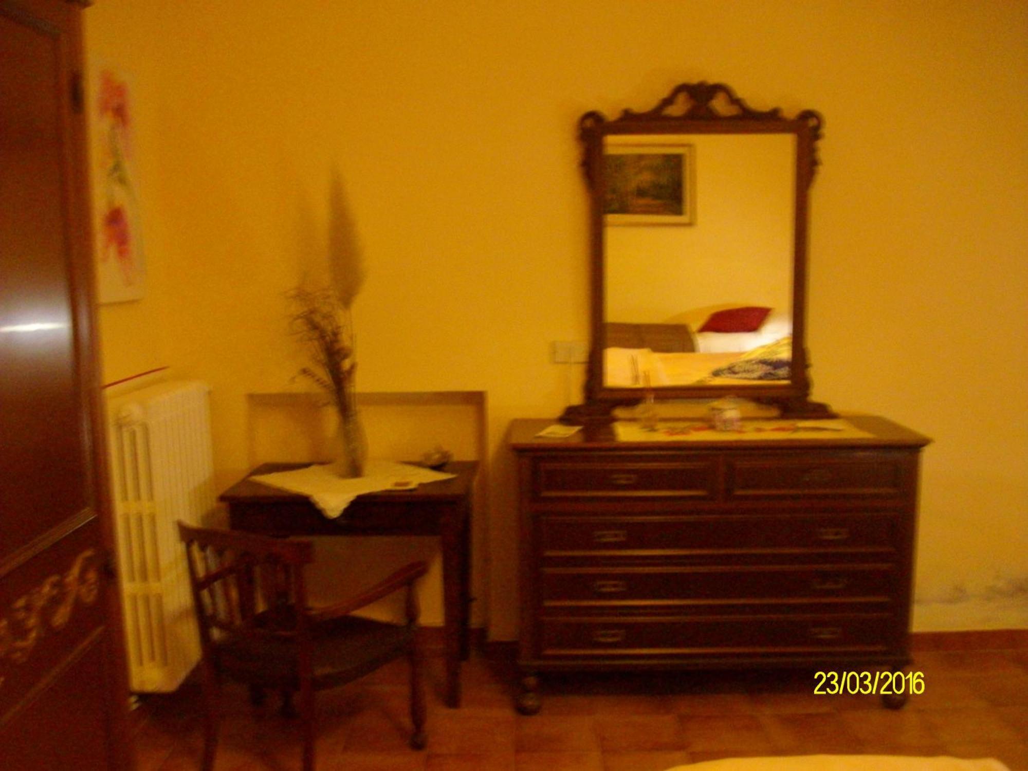 B&B San Nicola Serramazzoni Kültér fotó